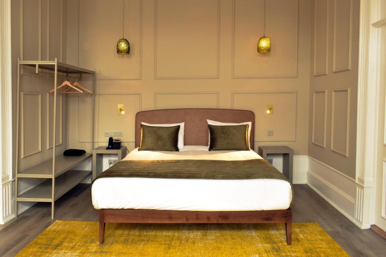 Arte Nova Guesthouse コビリャン エクステリア 写真